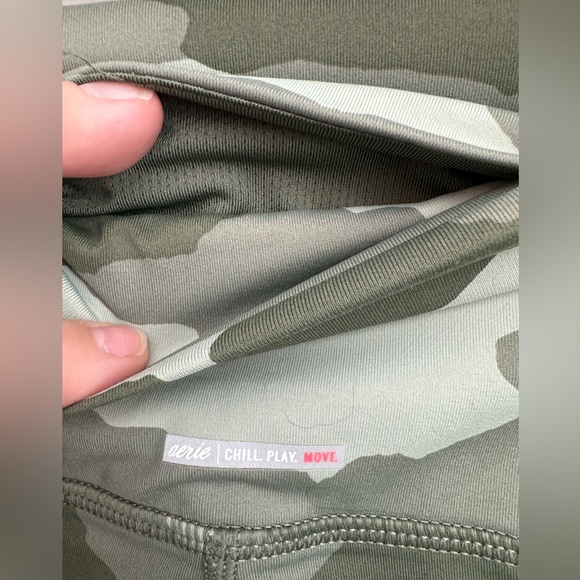 Aerie Move Green Camo Leggings Size XL - Picture 5 of 5